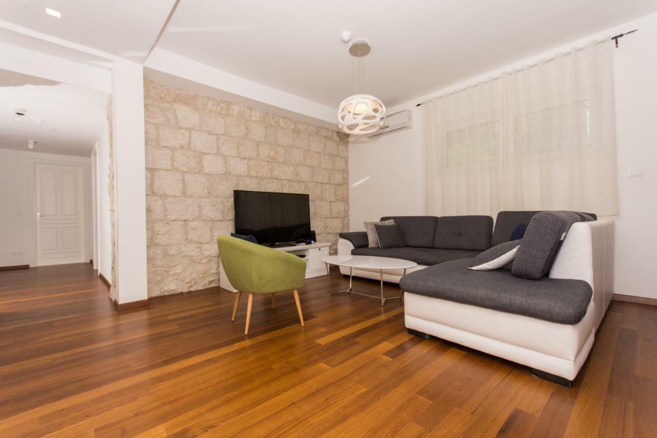 Villa Hurem Trogir Exterior foto